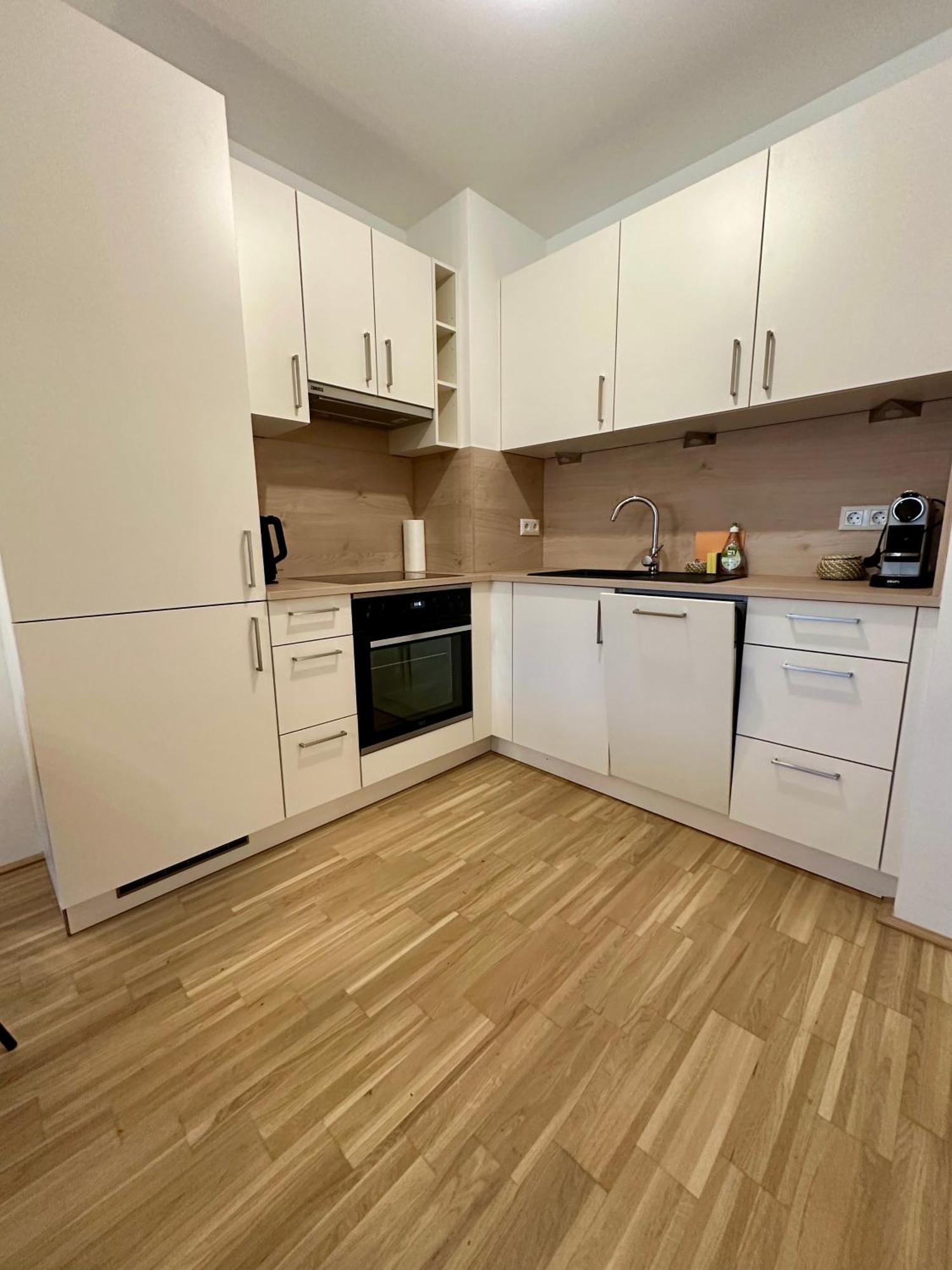 Coho City Apartments Mit Hauseigener Tiefgarage Bécs Kültér fotó